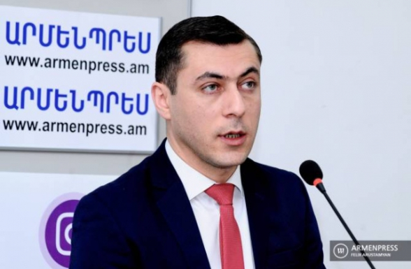 Հայաստանի որոշ շրջաններում օդի ջերմաստիճանը կհասնի +42 աստիճանի, պետք է խուսափել արևի ուղիղ ճառագայթներից. Գագիկ Սուրենյան